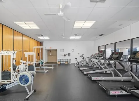 20301 W Country Club Drive Aventura FL 33180