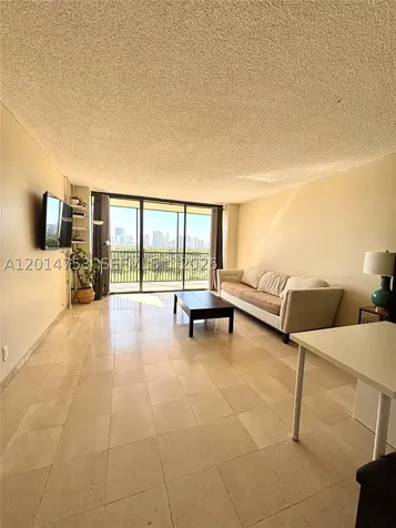 20301 W Country Club Drive Aventura FL 33180