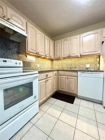20301 W Country Club Drive Aventura FL 33180