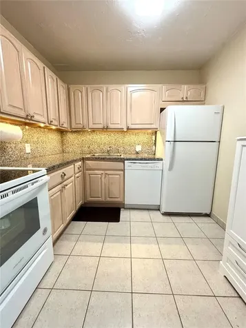 20301 W Country Club Drive Aventura FL 33180