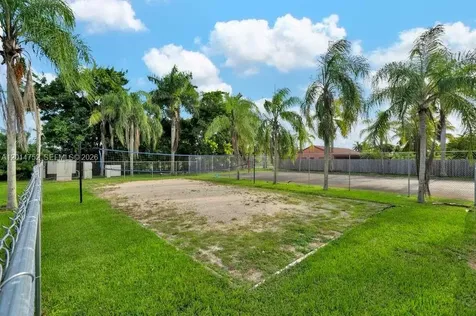 768 SW 9th Street Florida City FL 33034