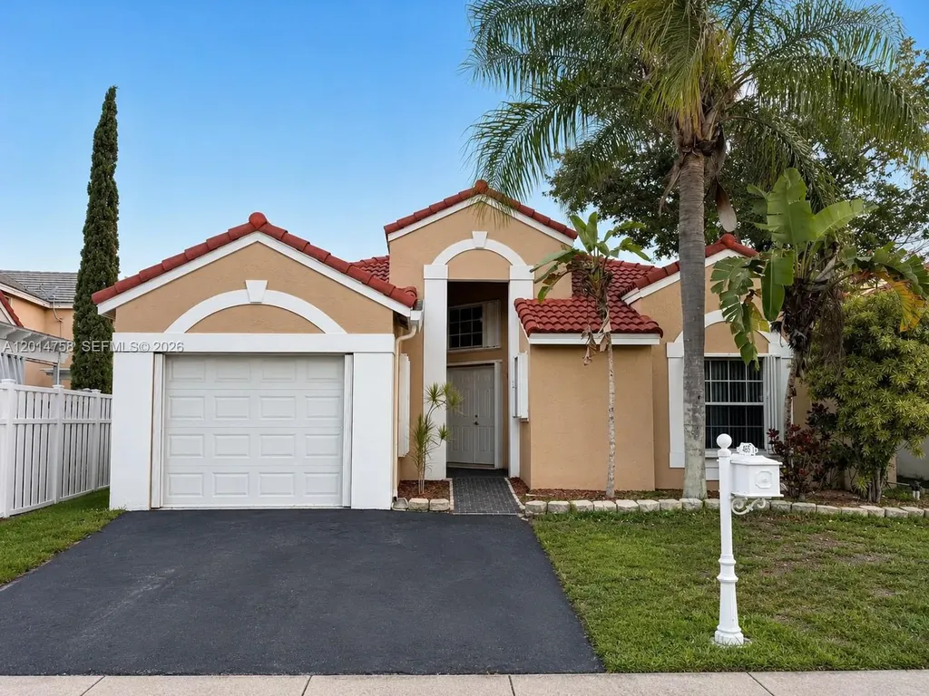 465 Somerset Way Weston FL 33326