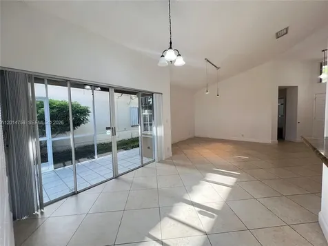 465 Somerset Way Weston FL 33326