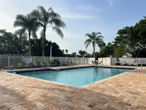 465 Somerset Way Weston FL 33326
