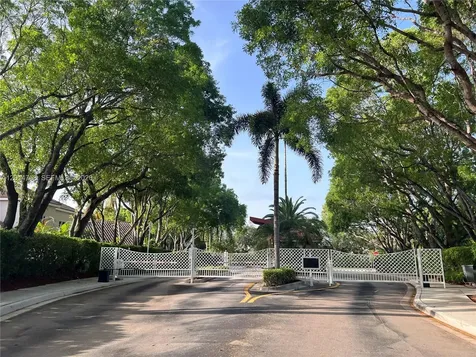 465 Somerset Way Weston FL 33326