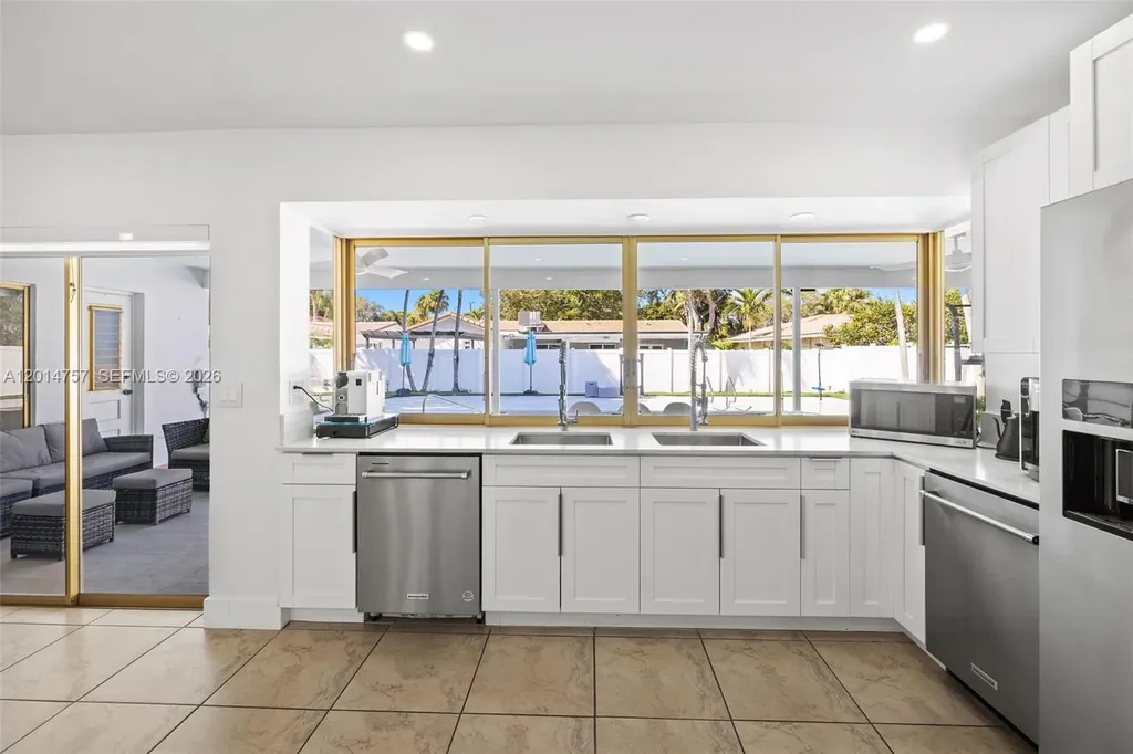 3460 N 46th Avenue Hollywood FL 33021