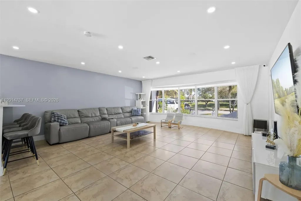 3460 N 46th Avenue Hollywood FL 33021