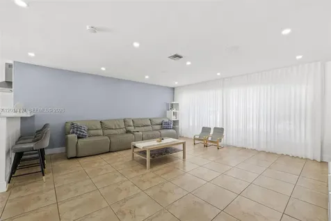 3460 N 46th Avenue Hollywood FL 33021