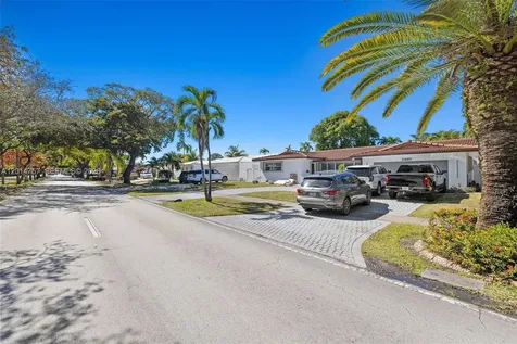 3460 N 46th Avenue Hollywood FL 33021