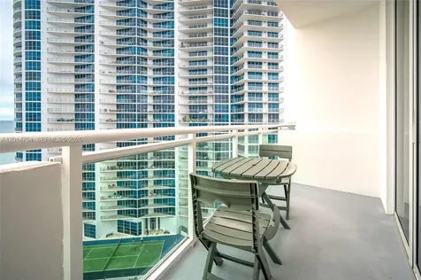 3001 S Ocean Drive Hollywood FL 33019