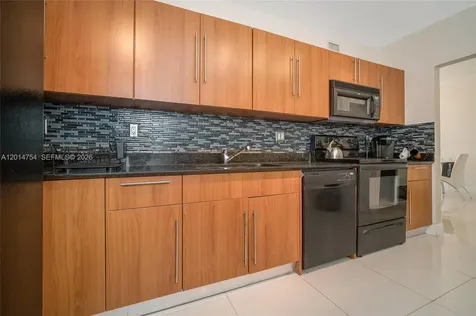 3001 S Ocean Drive Hollywood FL 33019