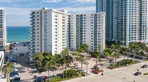 3001 S Ocean Drive Hollywood FL 33019
