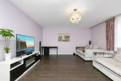 20291 NE 30th Avenue Aventura FL 33180