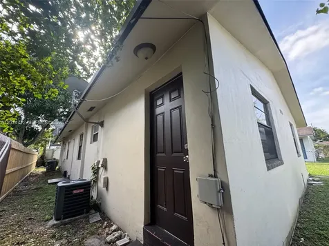 6134 SW 40th Court Miramar FL 33023