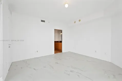 300 S Biscayne Boulevard Miami FL 33131