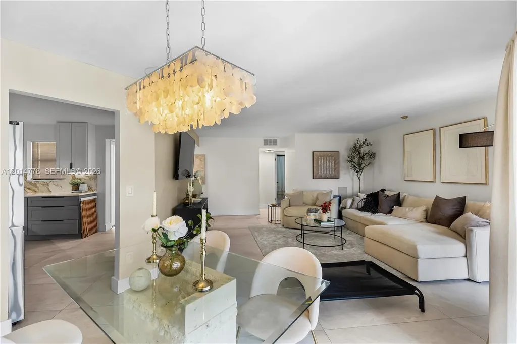 5850 Camino Del Sol Boca Raton FL 33433