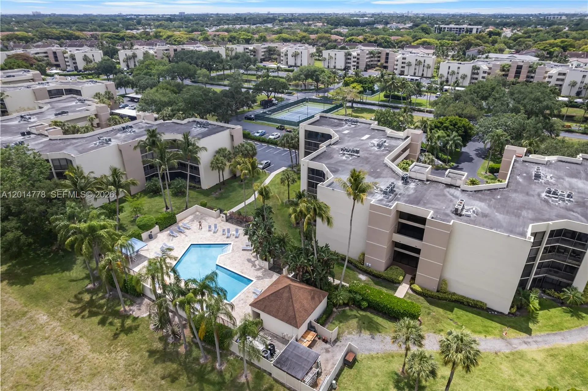 5850 Camino Del Sol Boca Raton FL 33433