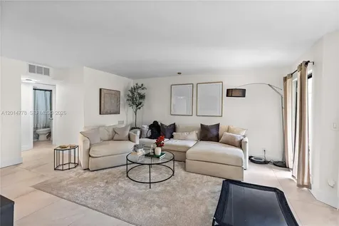5850 Camino Del Sol Boca Raton FL 33433