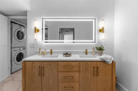 5850 Camino Del Sol Boca Raton FL 33433