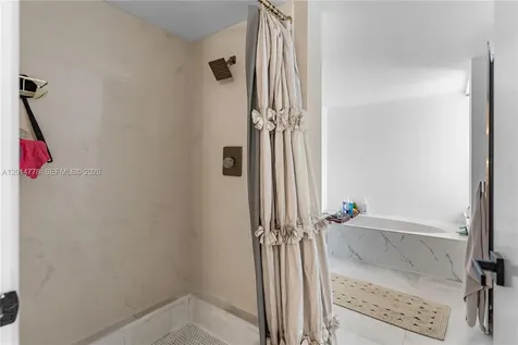 5850 Camino Del Sol Boca Raton FL 33433