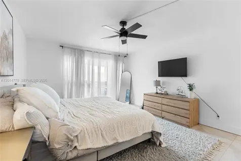 5850 Camino Del Sol Boca Raton FL 33433