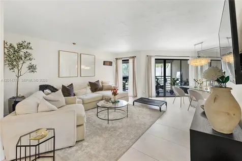 5850 Camino Del Sol Boca Raton FL 33433