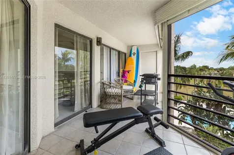 5850 Camino Del Sol Boca Raton FL 33433
