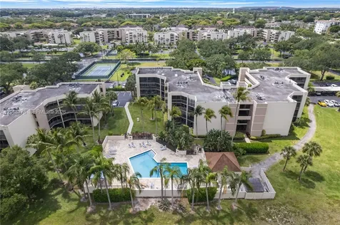 5850 Camino Del Sol Boca Raton FL 33433