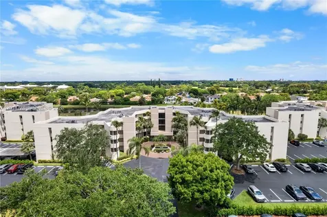 5850 Camino Del Sol Boca Raton FL 33433
