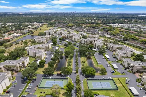 5850 Camino Del Sol Boca Raton FL 33433