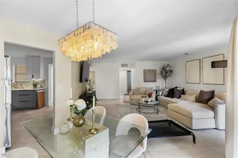 5850 Camino Del Sol Boca Raton FL 33433