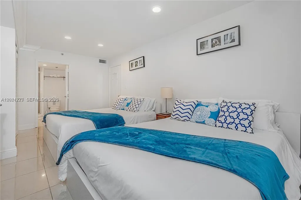 5225 Collins Avenue Miami Beach FL 33140
