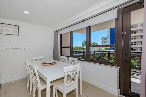 5225 Collins Avenue Miami Beach FL 33140