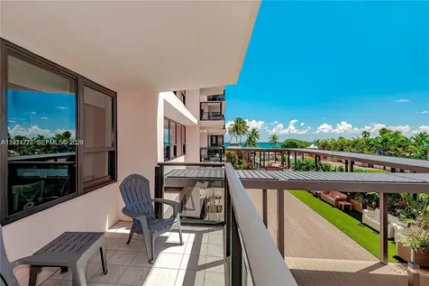 5225 Collins Avenue Miami Beach FL 33140