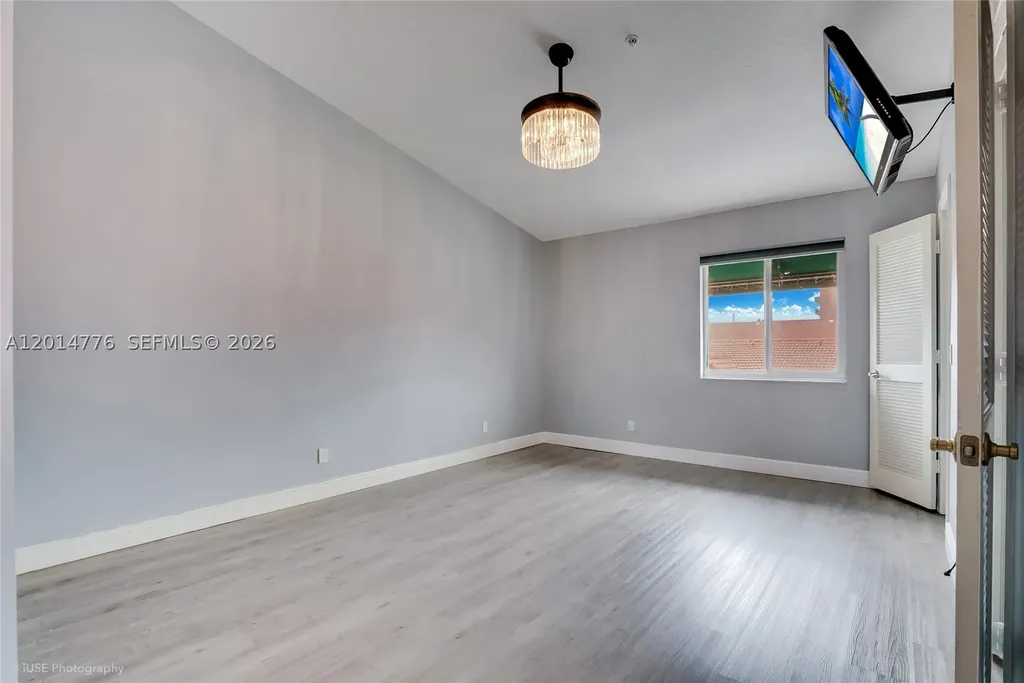 2461 NE 14th Street Pompano Beach FL 33062