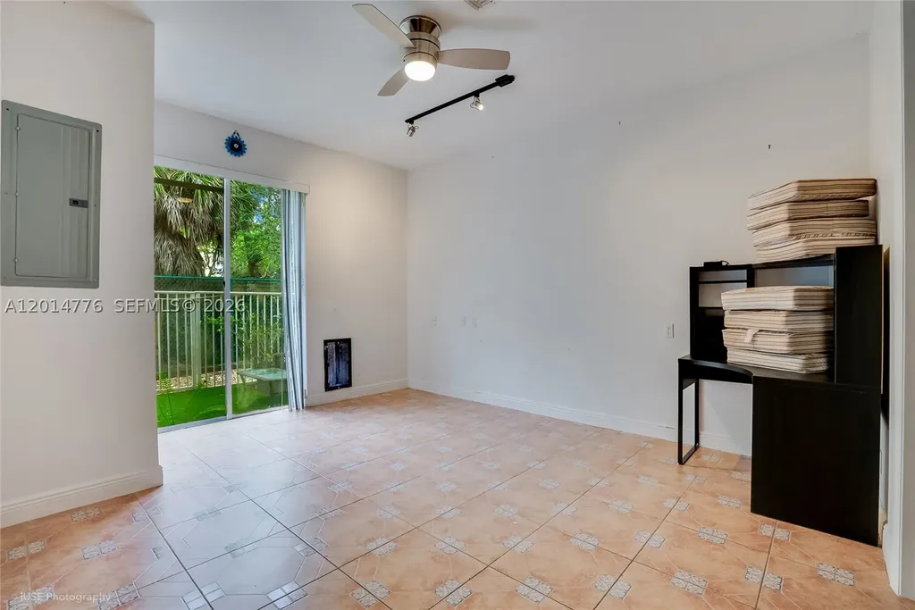 2461 NE 14th Street Pompano Beach FL 33062