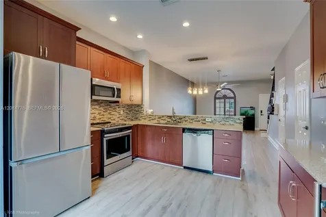 2461 NE 14th Street Pompano Beach FL 33062