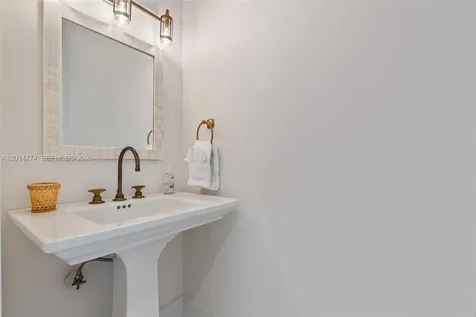 142 Guilford Court Tavernier FL 33070