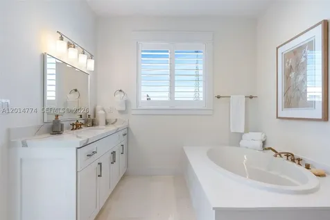 142 Guilford Court Tavernier FL 33070