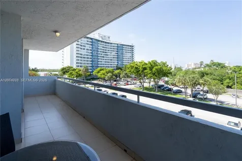 7300 Wayne Avenue Miami Beach FL 33141