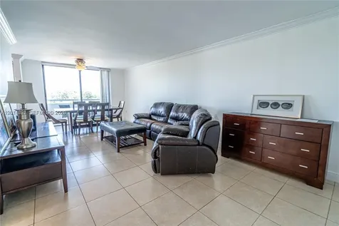 7300 Wayne Avenue Miami Beach FL 33141