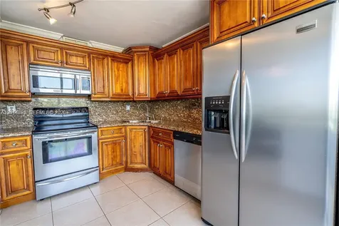 7300 Wayne Avenue Miami Beach FL 33141
