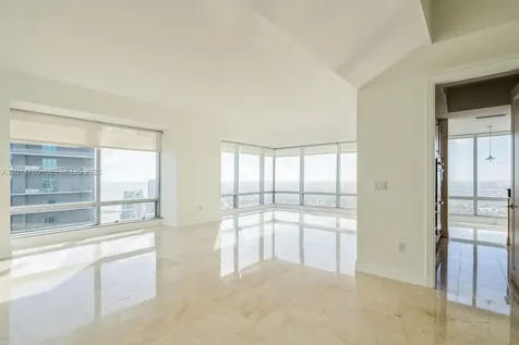 1425 Brickell Avenue Miami FL 33131