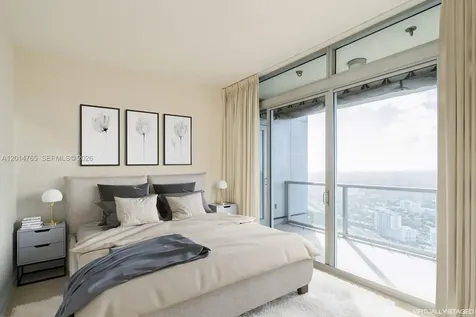 1425 Brickell Avenue Miami FL 33131