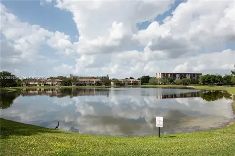 3371 Lakeside Drive Davie FL 33328