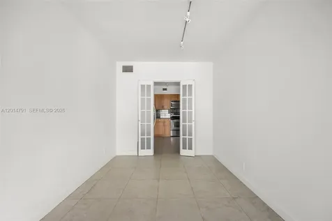 900 Bay Drive Miami Beach FL 33141