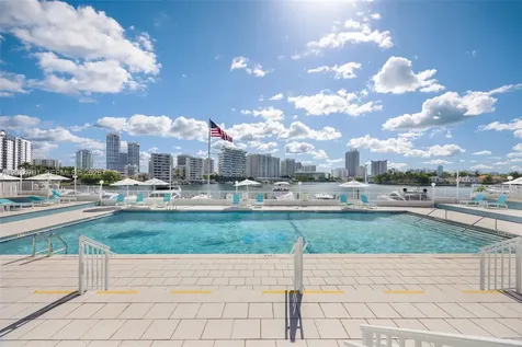 900 Bay Drive Miami Beach FL 33141