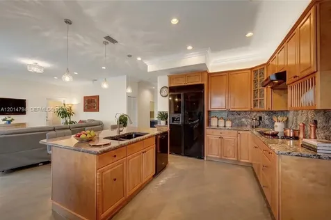 1580 SW 164th Avenue Pembroke Pines FL 33027
