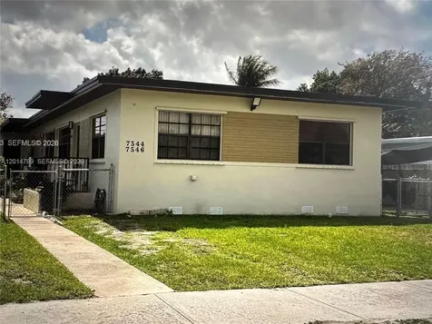 7546 NW 2nd Terrace Miami FL 33126