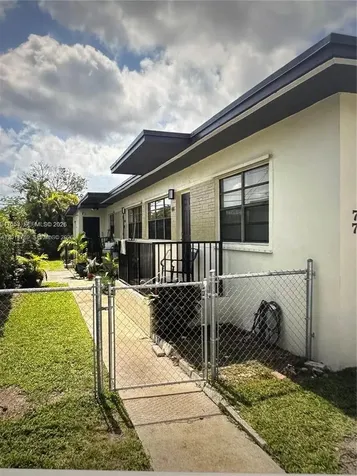 7546 NW 2nd Terrace Miami FL 33126